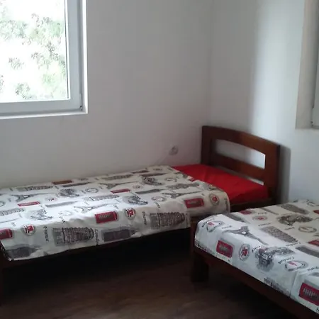 Guest House The House